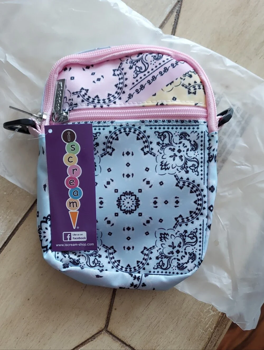 Iscream bnwt bandana